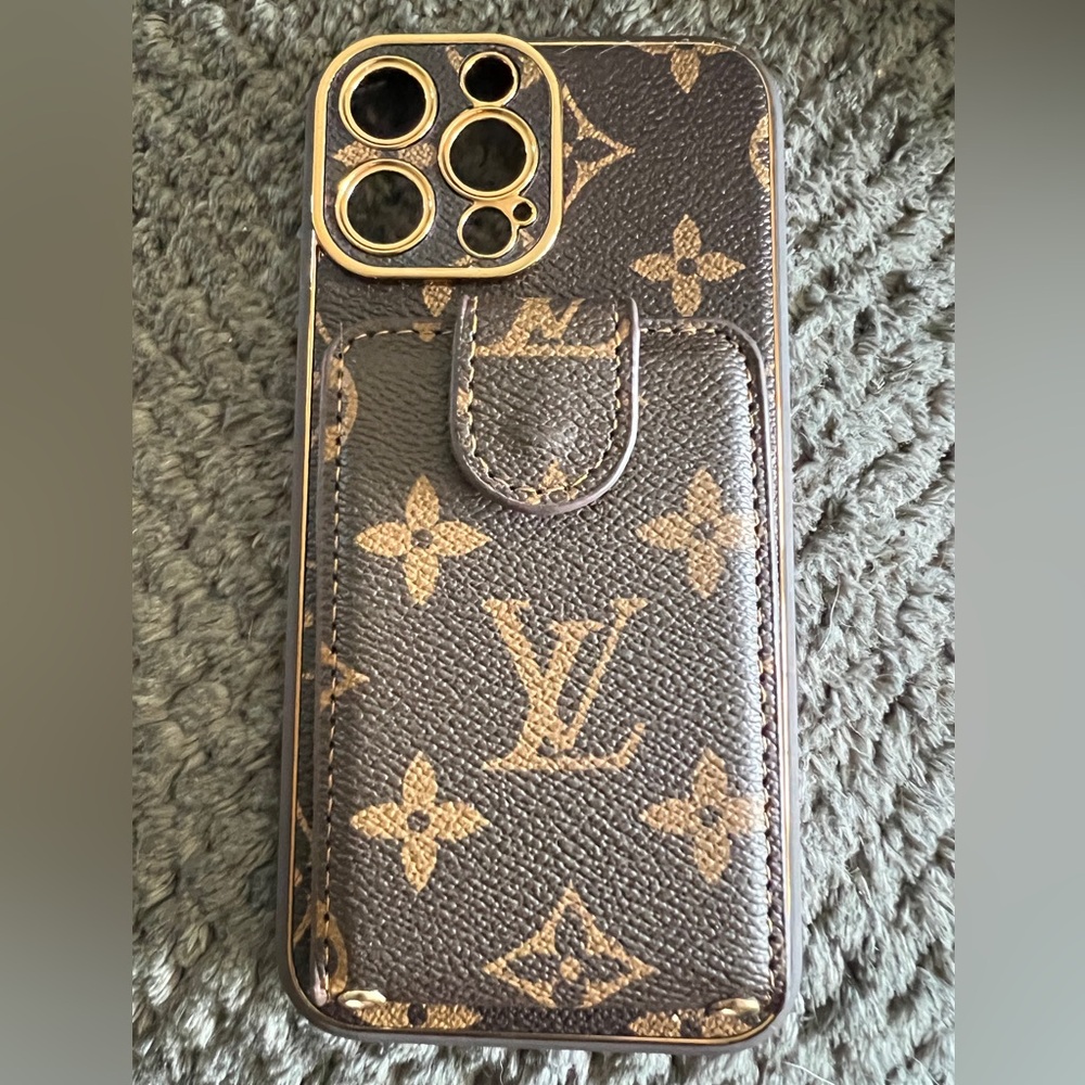 iPhone 13 Pro Max case